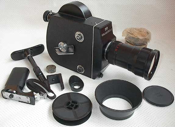 Krasnogorsk 3   16mm M42 wind up movie camera set EXC  