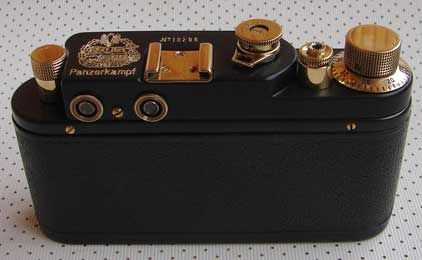 Leica III Panzerkampf camera, black gold in leather case (FED Zorki 